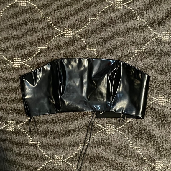 Danielle Guizio black pleather crop top - Picture 4 of 5